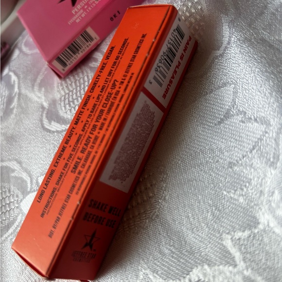 Velour Liquid lipstick x Jeffree Star-Shade “pain is Pleasure” NIB - Picture 4 of 4